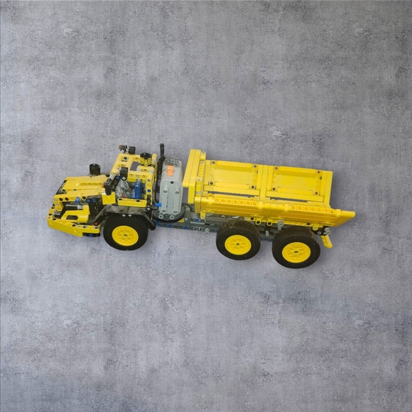 Lego Technic Construction Off Road Hauler - Picture 3 of 4